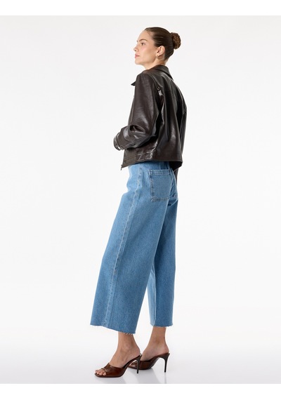 Koton Düğmeli Yüksek Bel Rahat Kesim Denim Pantolon - Culotte Jeans Açık İndigo 6sal40112md Koton Düğmeli Yüksek Bel Rahat Kesim Denim Pantolon - Culotte Jeans Açık İndigo 6sal40112md