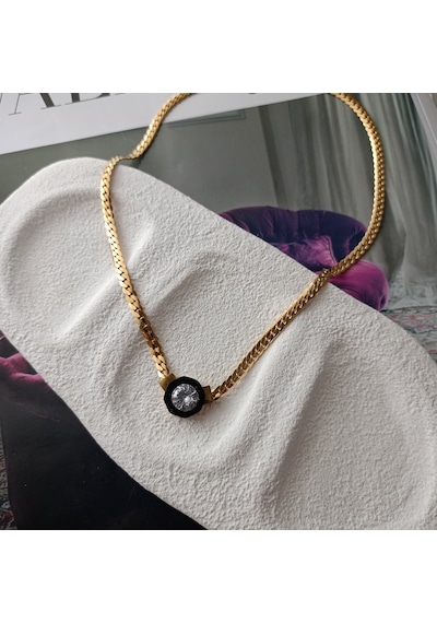 Lente Aksesuar Çağla Şikel Model Siyah Çerçeveli Tektaş Çelik 14k Altın Kaplama İtalyan Zincir Kolye Gold Lente Aksesuar Çağla Şikel Model Siyah Çerçeveli Tektaş Çelik 14k Altın Kaplama İtalyan Zincir Kolye Gold