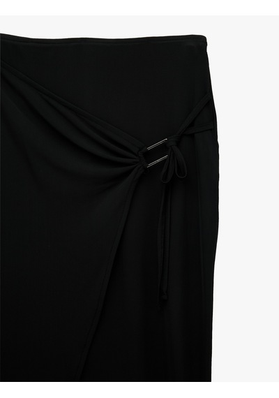Koton Slim Fit Bağlamalı Toka Detaylı Tül Midi Etek Siyah 6sak10074uk