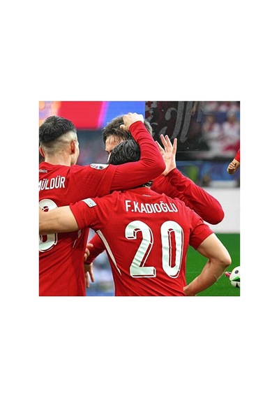 Türkiye Milli Takımı Euro 2024 Ferdi Kadıoğlu Deplasman Forması Çok Renkli