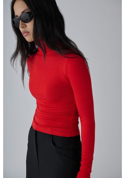 Suud Collection Kırmızı Boğazlı Body