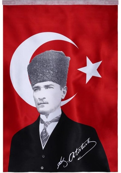 Türk Bayrağı 5 Adet Kalpaklı Atatürk Posterli Saten Türk Bayrağı K.atatürk İmzalı Türk Bayrağı 70x100