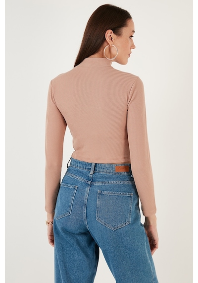 Lela Esnek Slim Fit Cut Out Pencereli Dik Yaka Crop Bayan Bluz 5865348 Bisküvi Lela Esnek Slim Fit Cut Out Pencereli Dik Yaka Crop Bayan Bluz 5865348 Bisküvi
