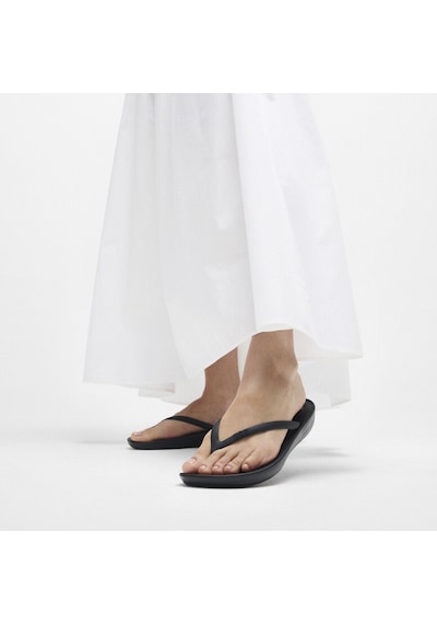 090 All Black Terlik Kadın Diğer E54-010 / 011/ 012 /090 Fitflop Iqushıon Ergonomic Toe-posts Siyah