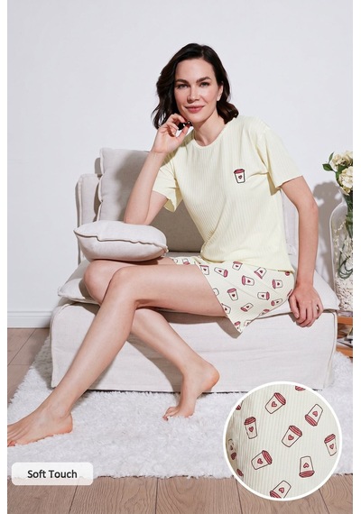 Lela Regular Fit Kısa Kollu Şortlu Bayan Pijama Takımı 65740103 Bej-Pembe