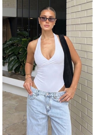 Seeh Beyaz Boynu Bağlamalı Body Sh223