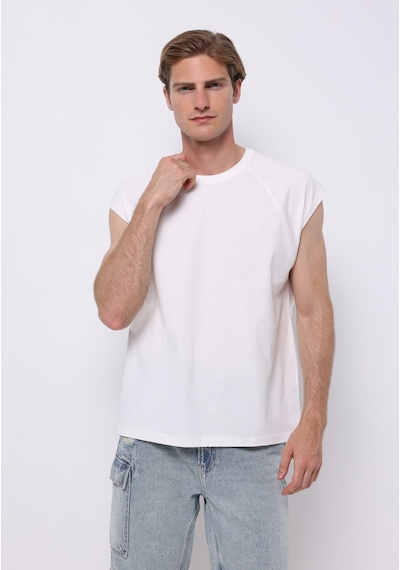 Colin's Colins Boxy Fit Erkek Beyaz Atlet Cl1078304 Q1.v1 Ofw Beyaz Colin's Colins Boxy Fit Erkek Beyaz Atlet Cl1078304 Q1.v1 Ofw Beyaz