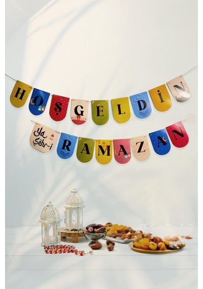 Hoşgeldin Ya Şehr-i Ramazan Renkli Flama Duvar Süsü Ramazan Süsü Hasır İp İle Gönderilmektedir Çok Renkli