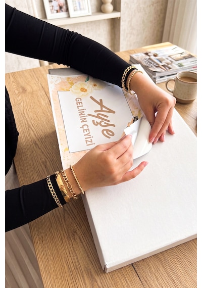 Kişiye Özel Çeyiz Kolisi Seti 52x35x28 Cm 10 Adet Beyaz Bc Dalga Koli + 10 Adet İsimli Sticker Diğer