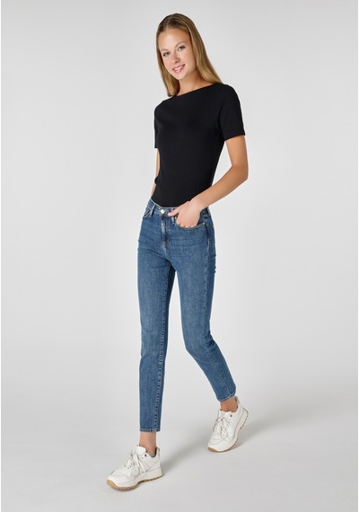 Colins 703 Carla Orta Bel Dar Kesim Düz Paça Kadın Mavi Jean Pantolon Cl1054495 Denim