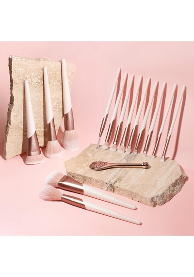 Luxe Natural Elegance Profesyonel Yüz Makyajı Ve Fondöten Fırça Seti, Yüz, Yanak Ve Göz Makyajı İçin Premium Fırça Seti, Sentetik Makyaj Fırçaları, Vegan Ve Zulüm İçermez, 5 Parça Set 30189452