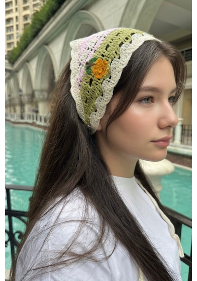 Yazlık Çiçek Motifli Üçgen Triko Bandana Kadın Bohem Saç Aksesuarı Yeşil