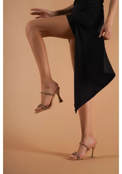 Alfaze Nude Tekstil Işıltılı Taşlı İnce Bantlı Şık Abiye Topuklu Terlik Topuk Boyu 8 Cm