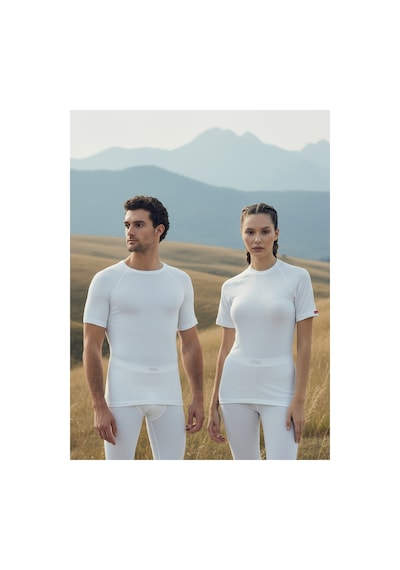 Blackspade Vücuda Oturan İçlik Unisex Termal Tişört Bisiklet Yaka, 2. Seviye Isı Koruma-9258 Beyaz Blackspade Vücuda Oturan İçlik Unisex Termal Tişört Bisiklet Yaka, 2. Seviye Isı Koruma-9258 Beyaz