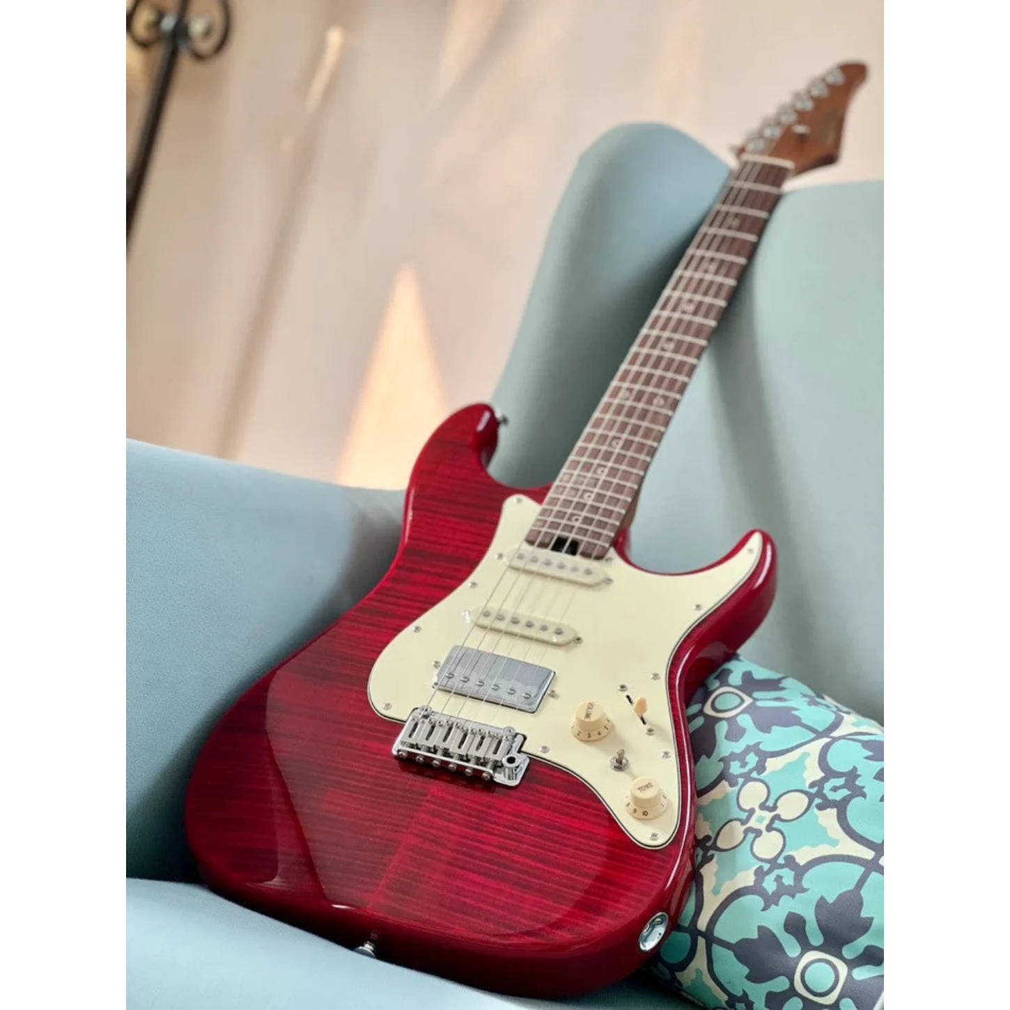 Soloking Ms-11 Classic Mkıı İn Transparent Red With 5a Flame Top Special Run W/gigbag