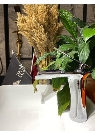 İsaoğlu Yapı Şelale Lavabo Bataryası Gümüş Renk Lavabo Musluğu Şelale Lavabo Musluk Gümüş