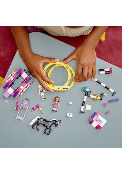 LEGO® Friends 41686 Sihirli Akrobasi 223 Parça