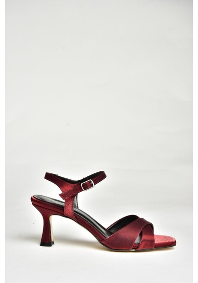 Fox Shoes U569521314 Bordo Sim Alçak Topuklu Kadın Ayakkabı Bordo