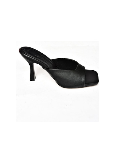Fox Shoes S590033109 Siyah İnce Topuklu Kadın Terlik Siyah