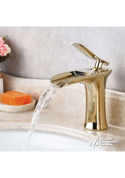 Kısa Şelale Lavabo Bataryası Altın