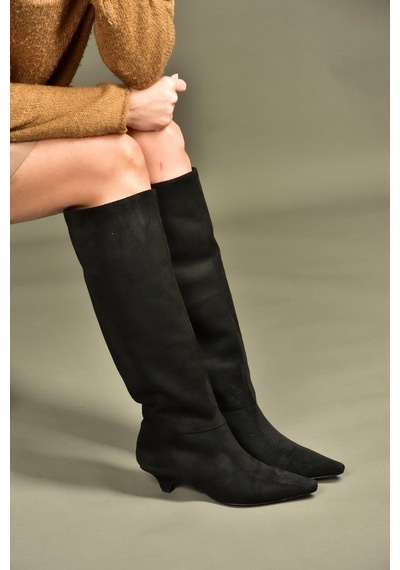 Fox Shoes V404012302 Siyah Süet Kısa Topuklu Kadın Çizme Siyah