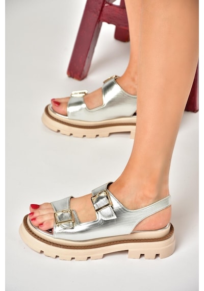 Fox Shoess437302209 Gümüş Kalın Tabanlı Kadın Sandalet Gümüş