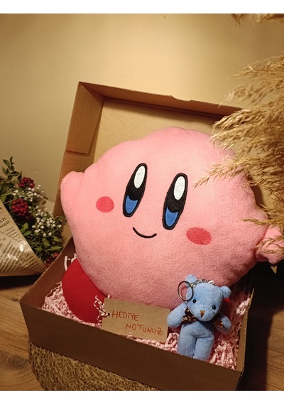 Kutulu Hediye Seti / Kirby Yastık 30cm Ve Ayıcık Anahtarlık