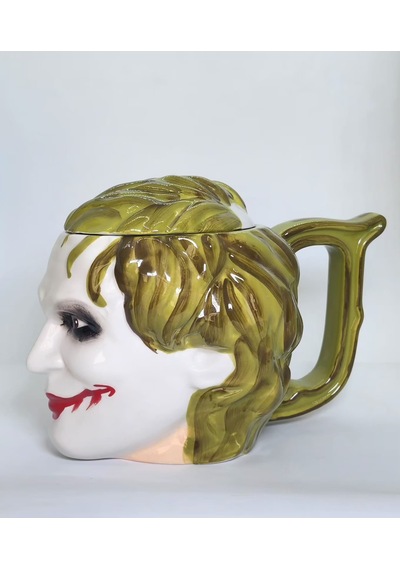 Joker Tasarımlı Kapaklı Kupa - Mug Çok Renkli