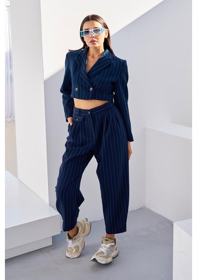 Quzu Çizgi Detaylı Crop Ceket Lacivert
