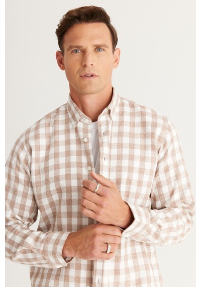 AC&Co / Altınyıldız Classics Erkek Ekru Kahve Comfort Fit Rahat Kesim Düğmeli Yaka Flanel Oduncu Gömlek Ekru - Kahverengi