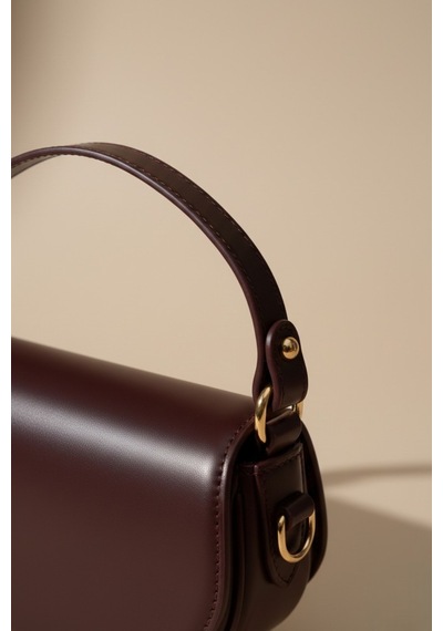 Vellabags Bordo Mini Kadın El & Omuz Çantası Retro Baguette Stil Şık Tasarım