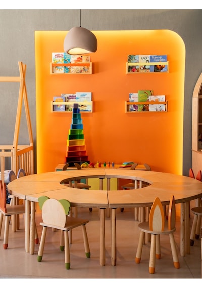 Woodnjoy Sekiz Parçalı Yuvarlak Grup Etkinlik Masası 16 Kişilik Kahverengi