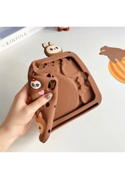 Apple Uyumlu iPad, Air 1 9.7" Kılıf Cute Dolls Standlı Eğlenceli 3d Karekterli Çocuk Kılıfı A1474 A1475 A1476 Kılıf
