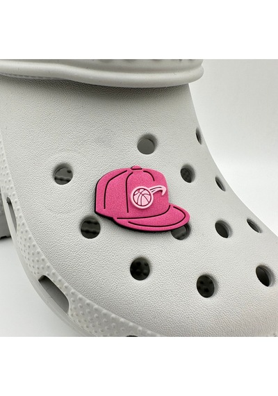 Crocs Terlik Süsü Ve Aksesuarı , Çanta Süsü Jibbitz3d Kabartma Şapka Kep 04 Görsel Figür Aksesuar Fuşya-pembe