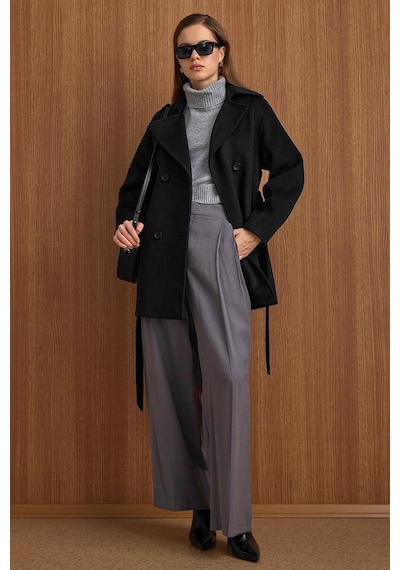 Olcay Apolet Detaylı Oversize Kısa Kaban Siyah 3149