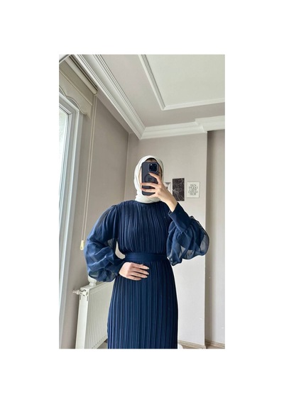 Unika Boutique Piliseli Şifon Elbise - Zarif Ve Konforlu Gece Kıyafeti Lacivert