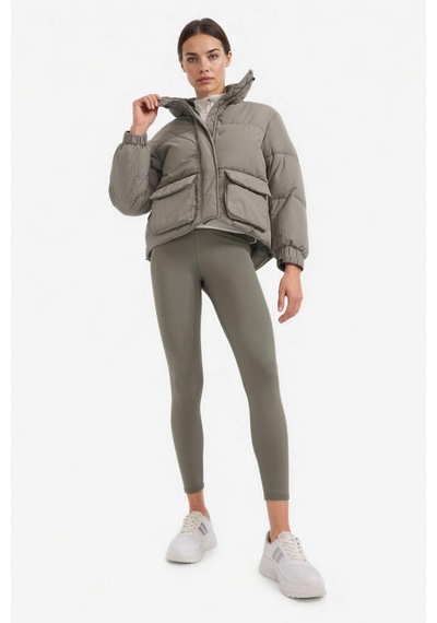 Defacto Defactofit Su İtici Oversize Fit Geniş Kalıp Dik Yaka Fermuarlı Çıtçıtlı Cepli Şişme Mont E9266ax25wnkh464 Haki-kh464 Defacto Defactofit Su İtici Oversize Fit Geniş Kalıp Dik Yaka Fermuarlı Çıtçıtlı Cepli Şişme Mont E9266ax25wnkh464 Haki-kh464