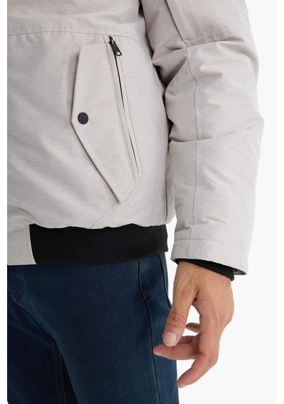 Defacto Su İtici Regular Fit Kapüşonlu İç Cepli Fermuarlı Cepli Mont C6484ax25aubg804 Bej-bg804 Defacto Su İtici Regular Fit Kapüşonlu İç Cepli Fermuarlı Cepli Mont C6484ax25aubg804 Bej-bg804