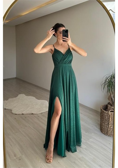 Neşeli Butik Kadın Işıltılı Askılı Yırtmaç Detayı Şifon Abiye Elbise Nm002 Zümrüt Yeşili Neşeli Butik Kadın Işıltılı Askılı Yırtmaç Detayı Şifon Abiye Elbise Nm002 Zümrüt Yeşili