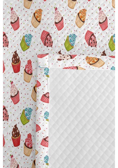 Evimde Bambaşka Cupcake Pastel Kız Çocuk Pike Takımı - Şekerleme Pembe Renkli Bebek Odası Yatak Örtüsü - 160x220  CM