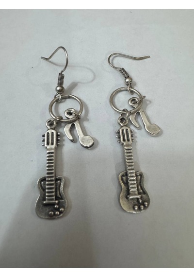 Gitar Ve Nota Figürlü Sallantılı Metal Küpe Çift Figür Tasarım Çok Renkli
