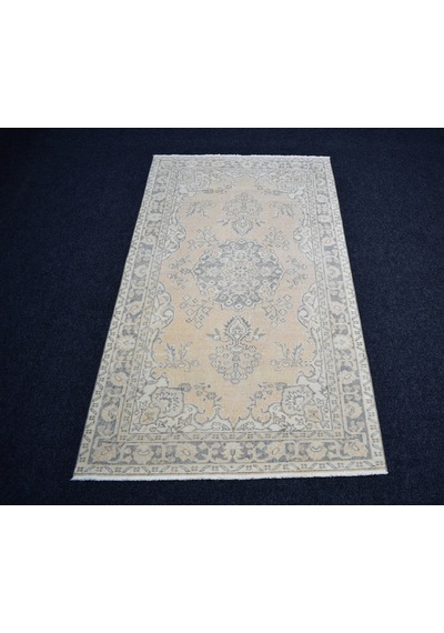 Zehra Abla Halı Vintage El Dokuma Açık Turuncu Nadir Pastel Uşak Yün Halı 7196 Çok Renkli
