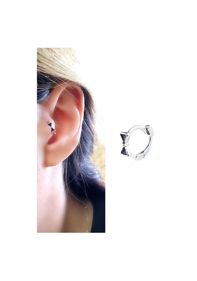 Oniks Taş Detaylı 925ayar Gümüş Tragus Helix Minimal Tek Kıkırdak Küpe Gümüş