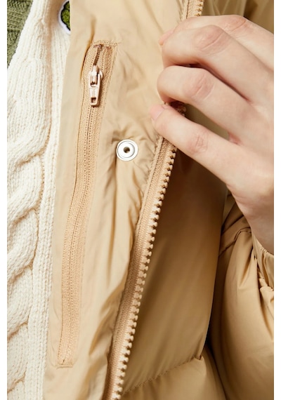 Lacoste Dik Yaka Kapitone Down Fill Jacket Dik Yaka Kapişonlu Kaz Tüyü Kadın Mont Bej Bej