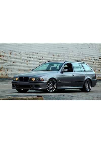 Bmw E39 Tourıng 5 Serisi Bagaj Havuzu Tam Uyum ve Koruma Siyah 3d