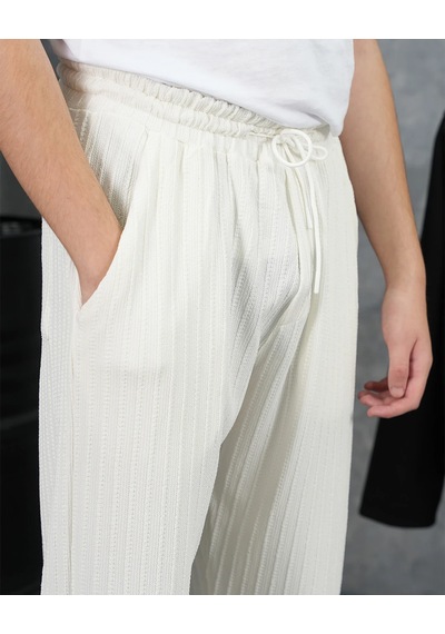 Modefendi Örgülü Model Baggy Kesim Jogger İpli Pantolon Beyaz Modefendi Örgülü Model Baggy Kesim Jogger İpli Pantolon Beyaz