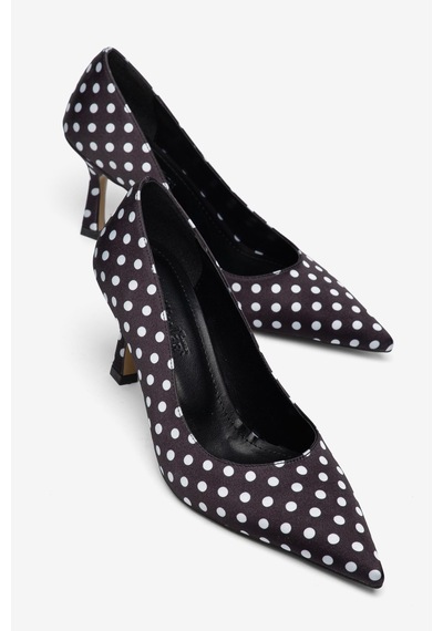 Dilimler Ayakkabı Büyük Numara Kadın İnce Topuklu Stiletto Ayakkabı Siyah Saten Puantiyeli Sivri Burun-5365 Dilimler Ayakkabı Büyük Numara Kadın İnce Topuklu Stiletto Ayakkabı Siyah Saten Puantiyeli Sivri Burun-5365