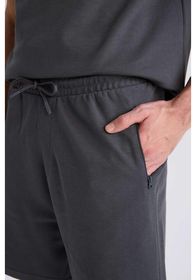 DeFacto Regular Fit Düz Paça Cepli Basic Düz Şort B8792AX25SMAR104