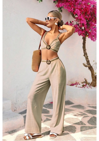 Fashion Cocktail Şeritli Çift Tokalı Natürel Dokulu Keten Kumaşlı Palazzo Pantolon Sırt Lastikli Üçgen Krop Takım Bej Fashion Cocktail Şeritli Çift Tokalı Natürel Dokulu Keten Kumaşlı Palazzo Pantolon Sırt Lastikli Üçgen Krop Takım Bej