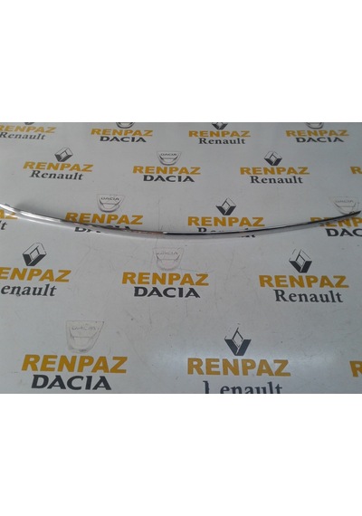 Renault Clio 4 Sw Bagaj Kapak Çıtası 903720184R - 903721954R